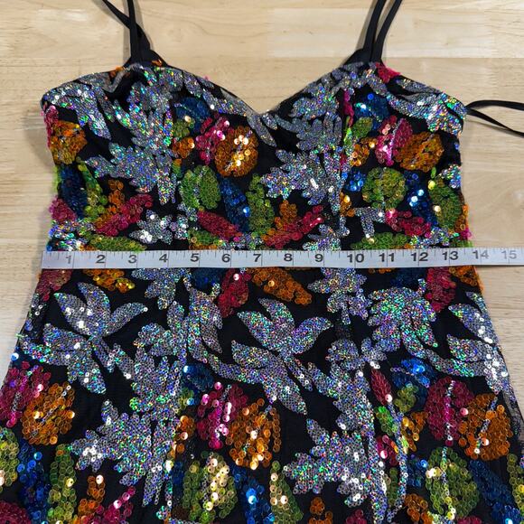 Mac Duggal NWT 26867 Black Sequined Floral Detail Mini Dress Size 2 Sweetheart - Picture 8 of 10